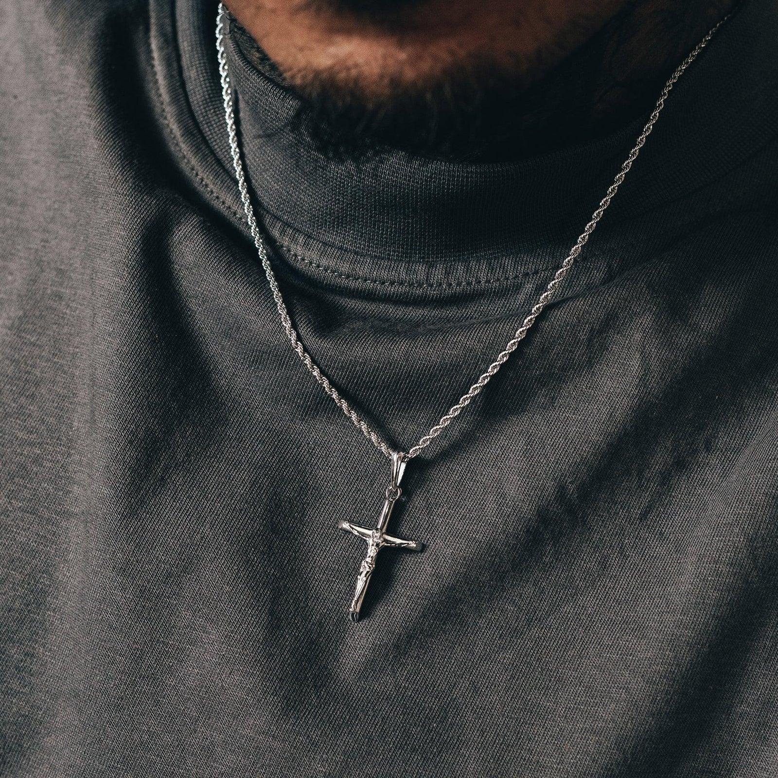 Pendant Necklaces in Silver