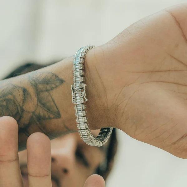 A Complete Guide to Wearing a Baguette Bracelet