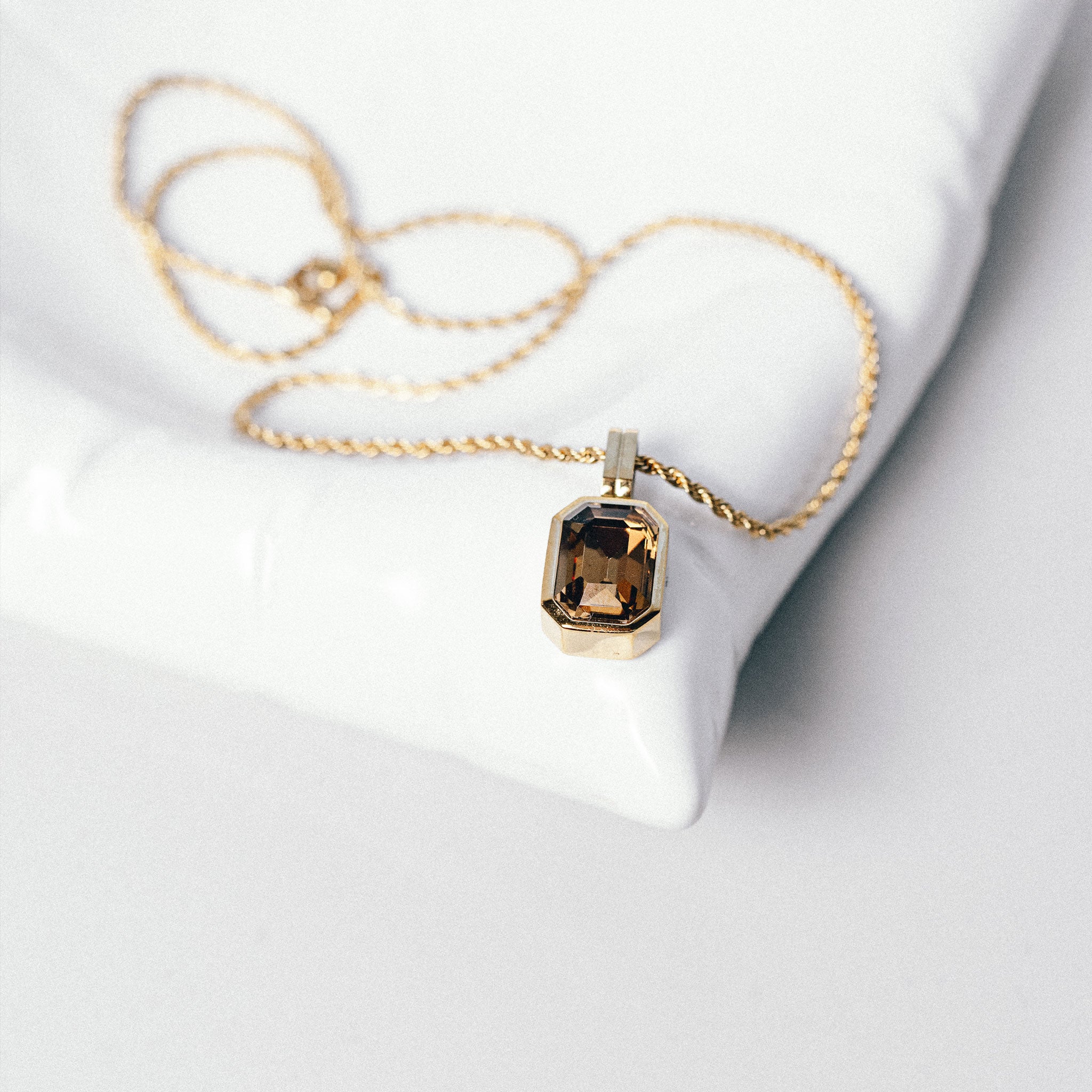Cognac Vitesse Gemstone Pendant - Gold