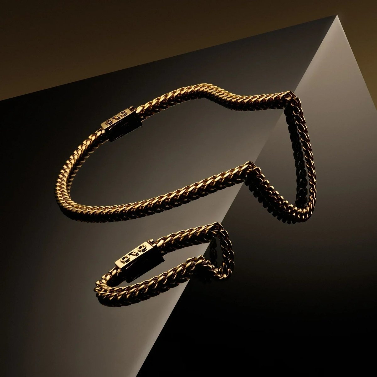 Cuban Link Bracelet (8mm) - Gold