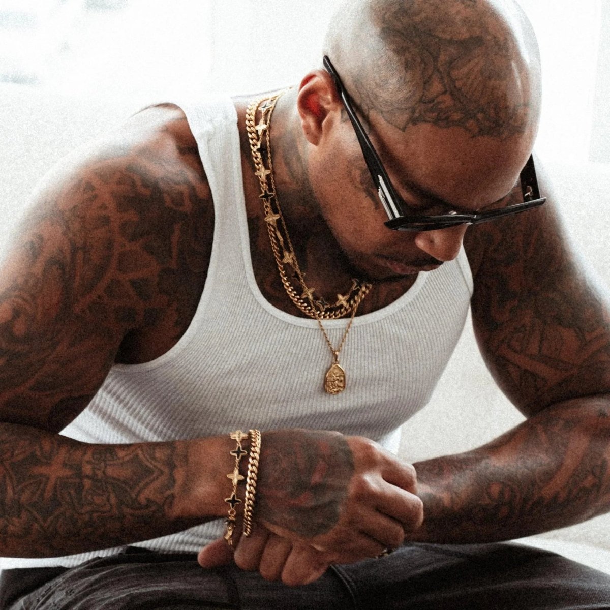 Onyx Clovero Bracelet - Gold